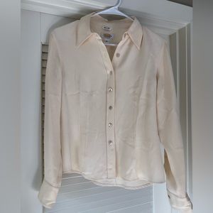 Talbots Petites, Pure Silk Blouse . Size 6. 100% silk. Cream color.
